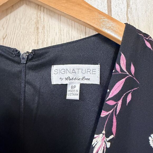 Signature by Robbie Bee Vintage Floral Jumpsuit - Picture 4 of 7